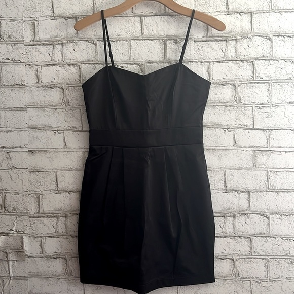 NEW!!! Black Satin Spaghetti Strap Party Dress Size Small mini - Picture 1 of 8